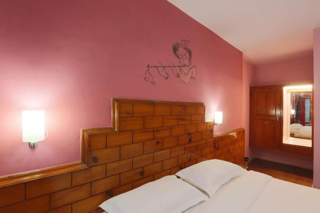 Olive County Resort Manāli Екстериор снимка