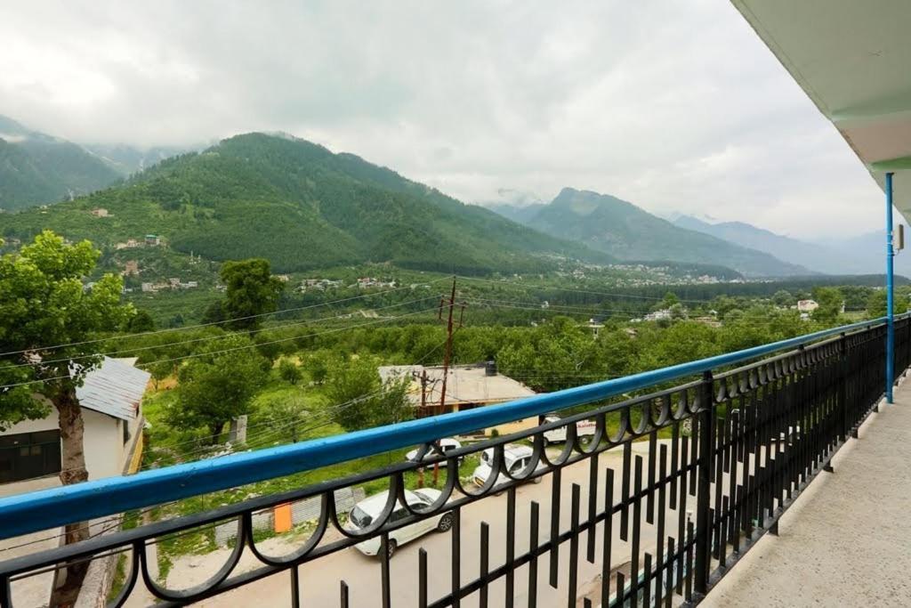Olive County Resort Manāli Екстериор снимка