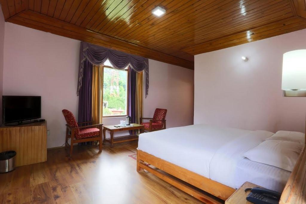 Olive County Resort Manāli Екстериор снимка